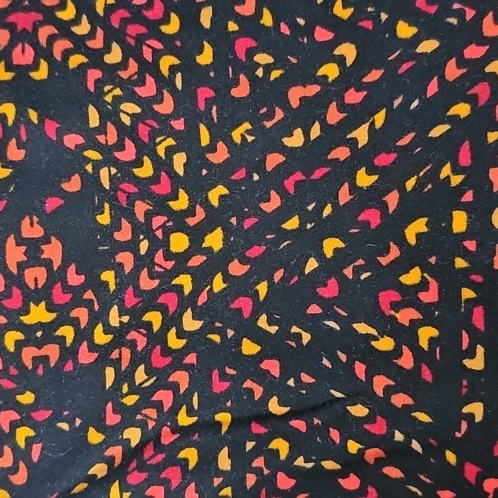 BUNDLE OF LU LA ROE LEGGINGS - Picture 9 of 9